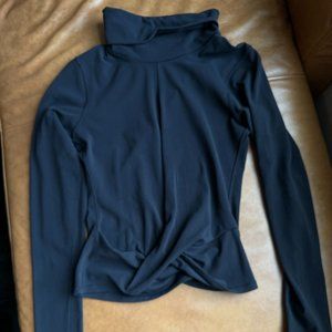Lululemon Melodic Movement Long Sleeve - Black Size 4 - Nulu